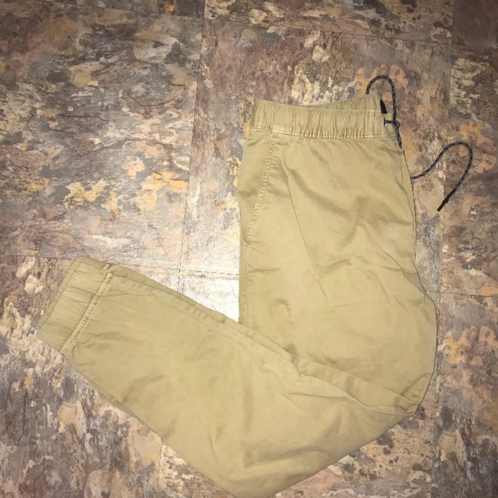 American eagle joggers